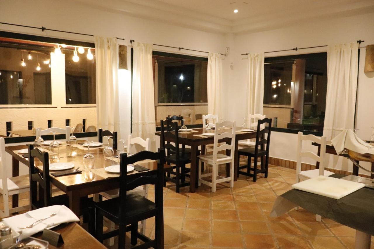 Hostal Restaurante Benalup Golf エクステリア 写真