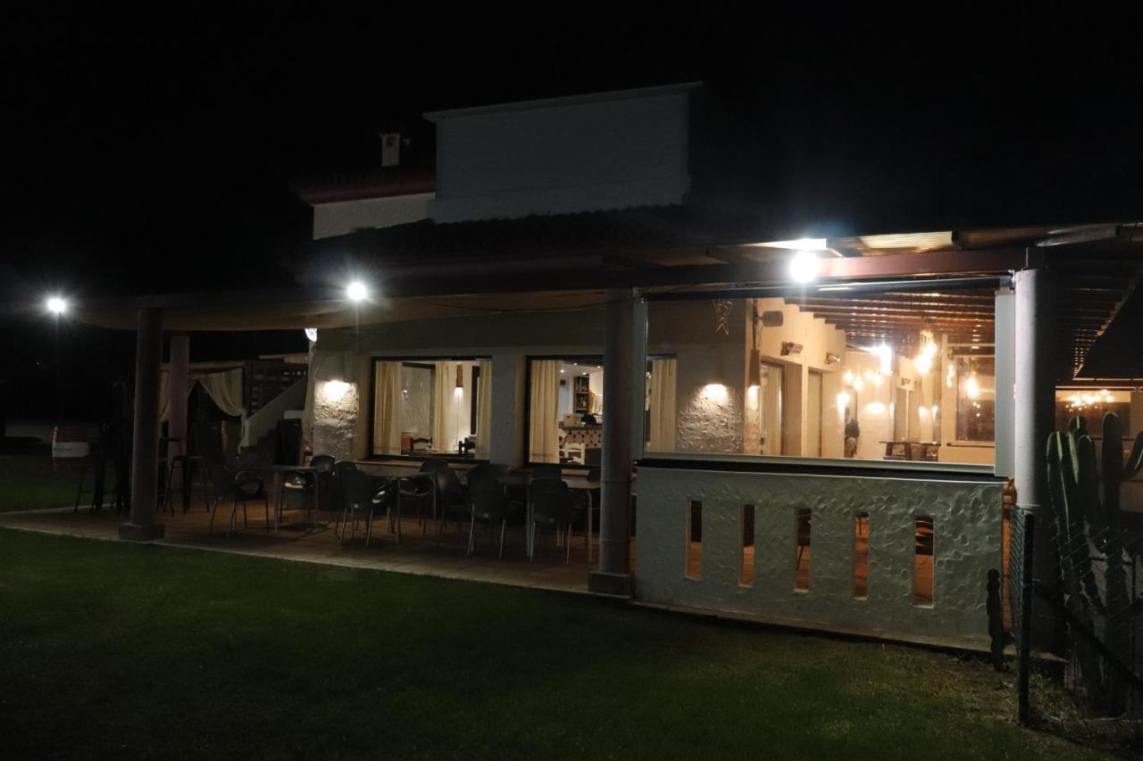 Hostal Restaurante Benalup Golf エクステリア 写真